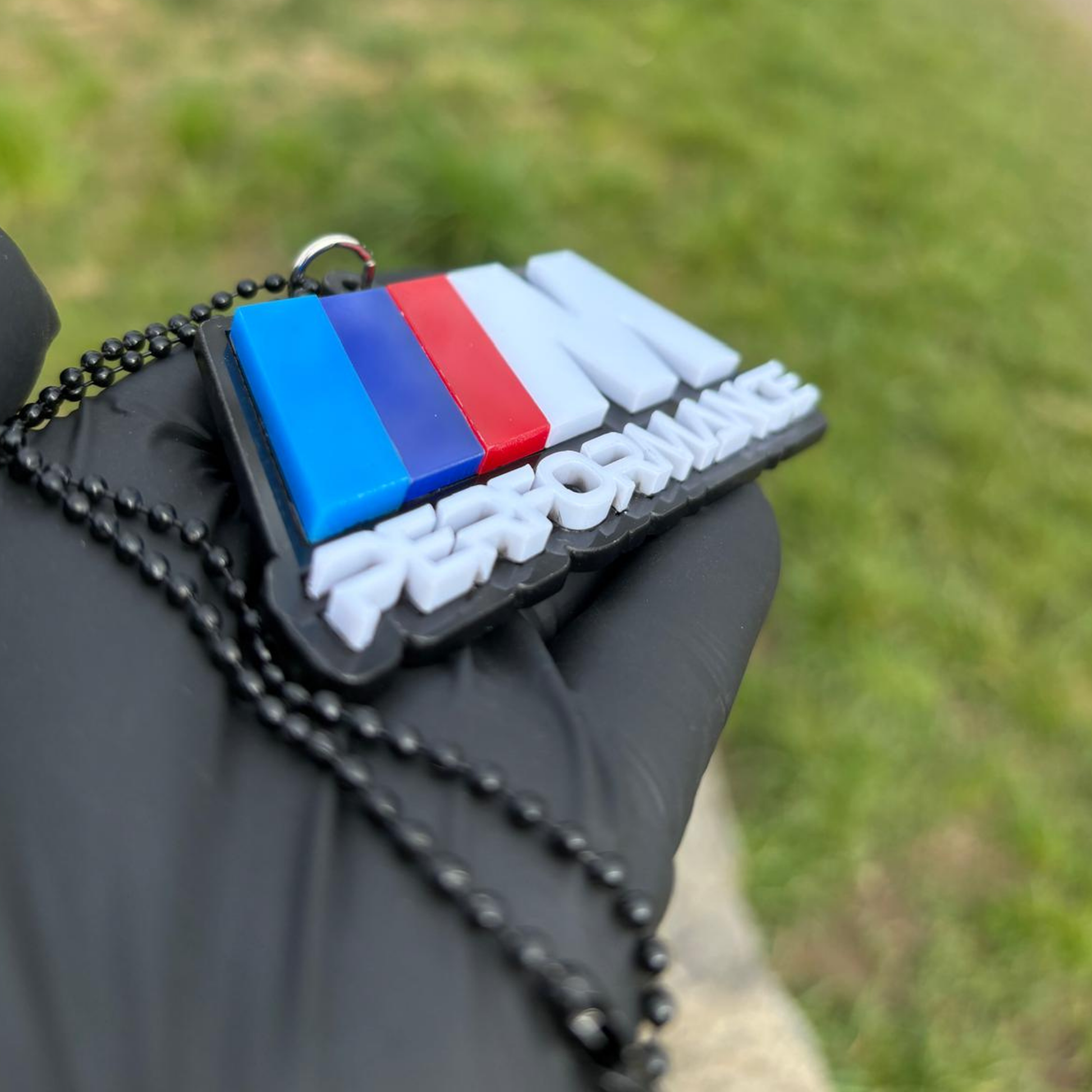 Pendentif pour Rétroviseur Personnalisé – Style 3D Plexi