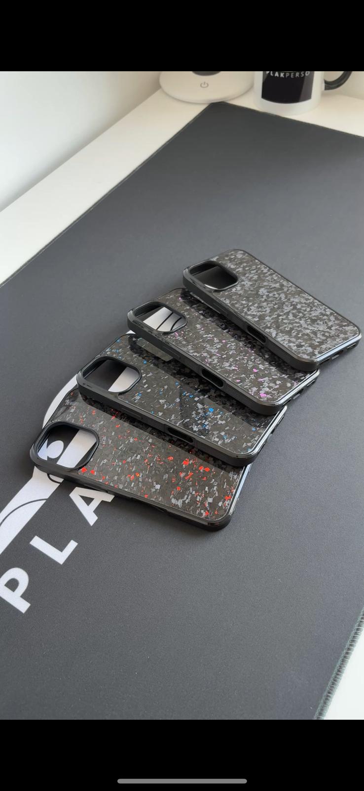 Coque en carbone forgé - Apple iPhone 12 à 16